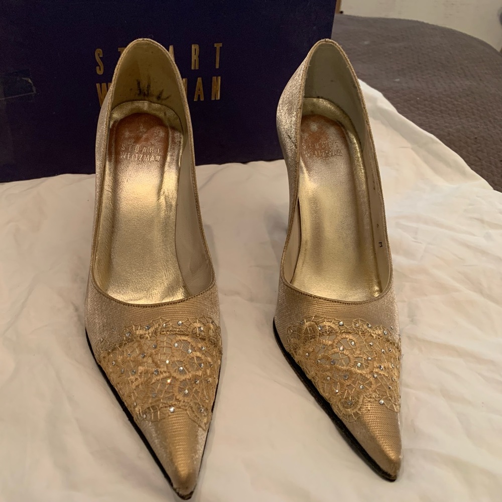 Stuart Weitzman Gold Matte Lame Evening Shoes / Heels